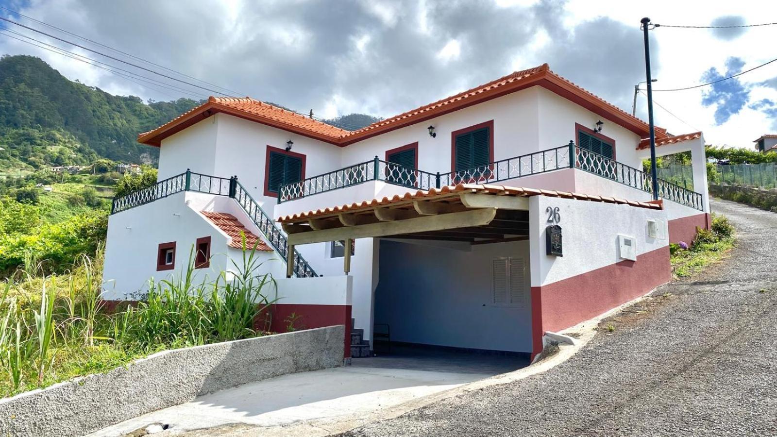 Picturesque Porto Da Cruz