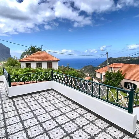 Picturesque Stay Porto Da Cruz Exterior photo